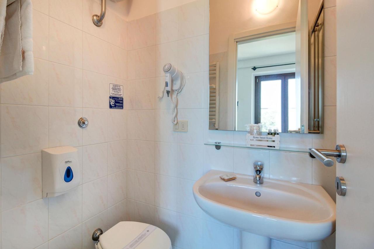 מליאנו אין טוסקנה Artemisia Negli Ulivi B&B מראה חיצוני תמונה